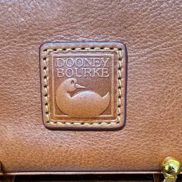 Dooney & Bourke EUC Florentine Kiss lock Wallet/Purse - Picture 2 of 9